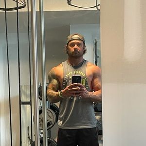 Meet your Posher, Brady